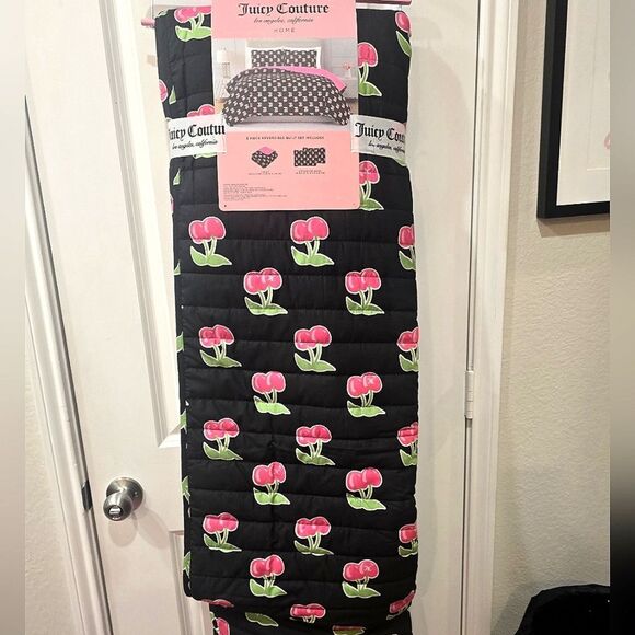 Juicy Couture Home Cherry Print 3-PC Reversible Full/Queen Quilt Set - Picture 3 of 7